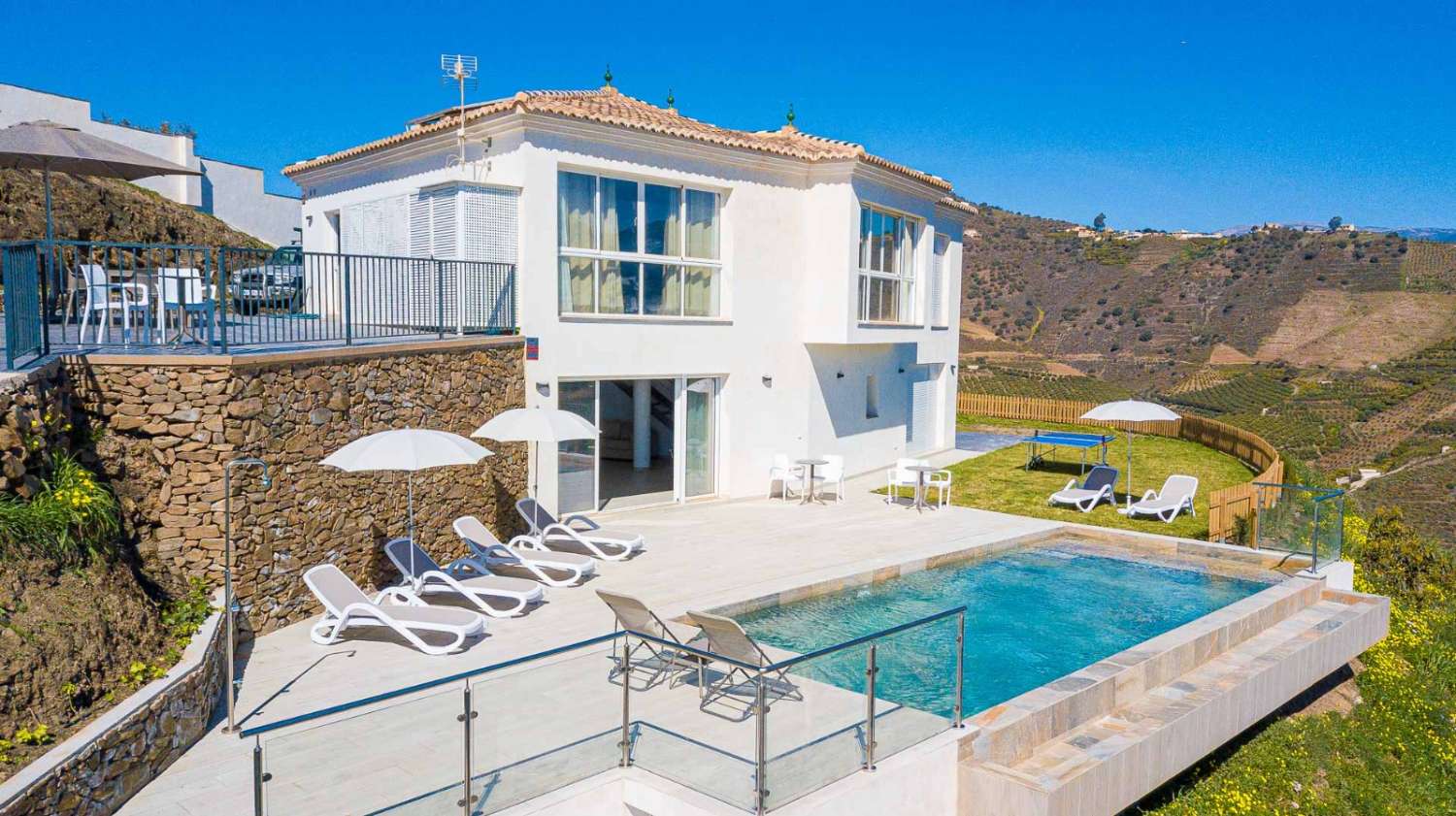 Villa vuokrattavissa Nerja