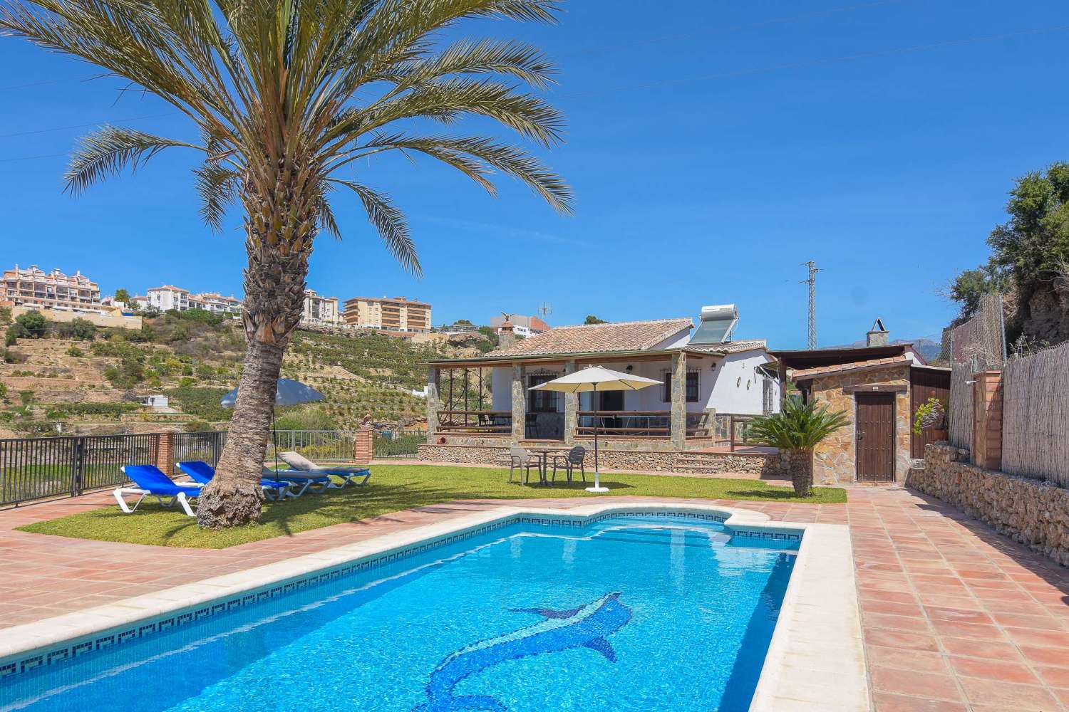 Villa for rent in Torrox