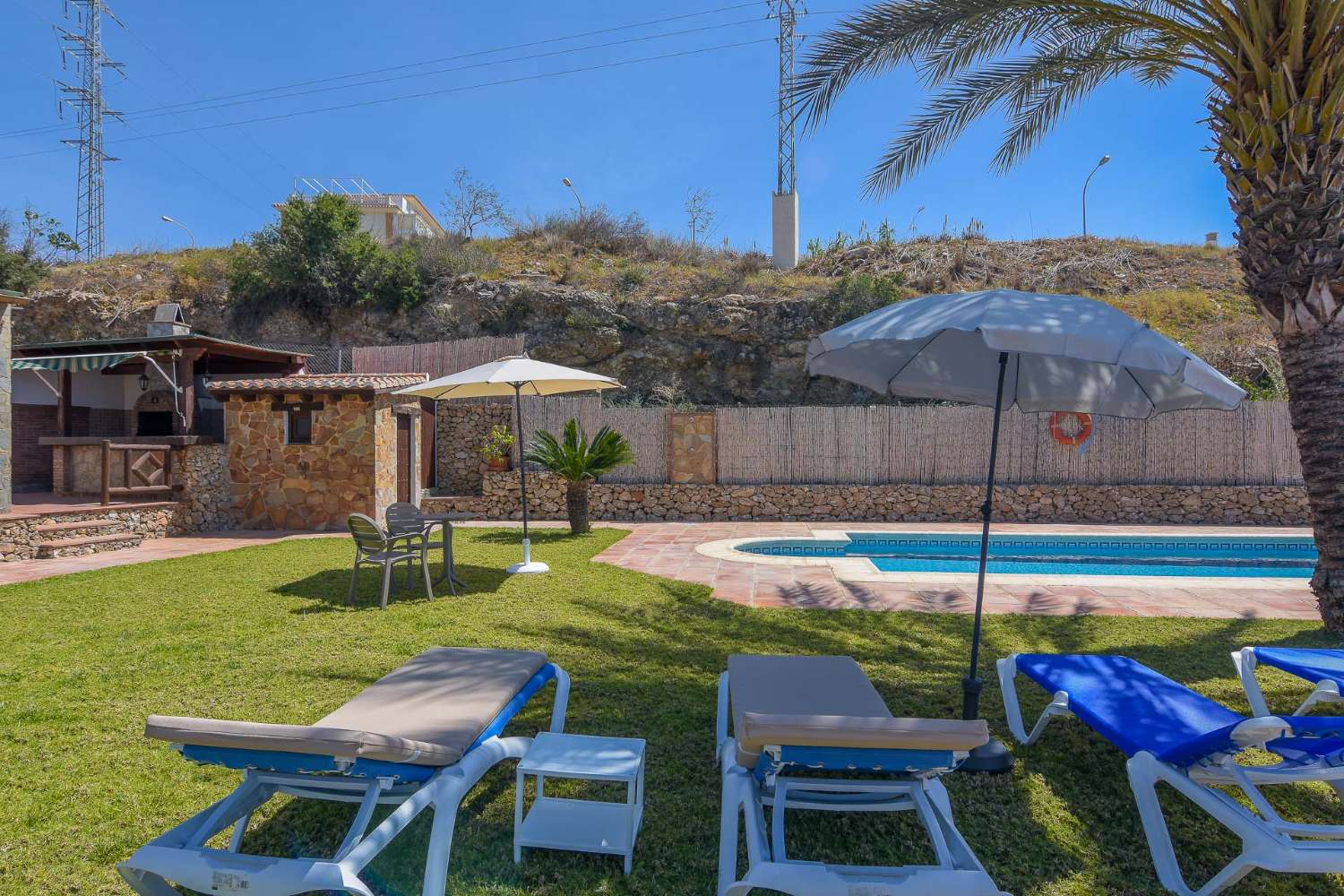 Villa for rent in Torrox