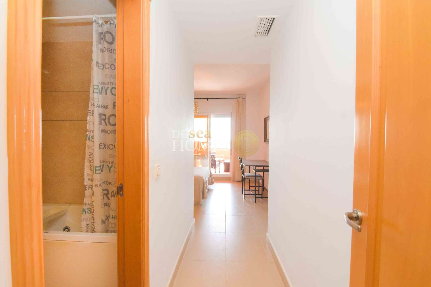 Apartamento único con increíbles vistas al mar en la lujosa urbanización punta del faro