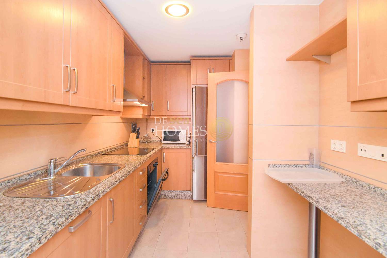 Apartamento único con increíbles vistas al mar en la lujosa urbanización punta del faro