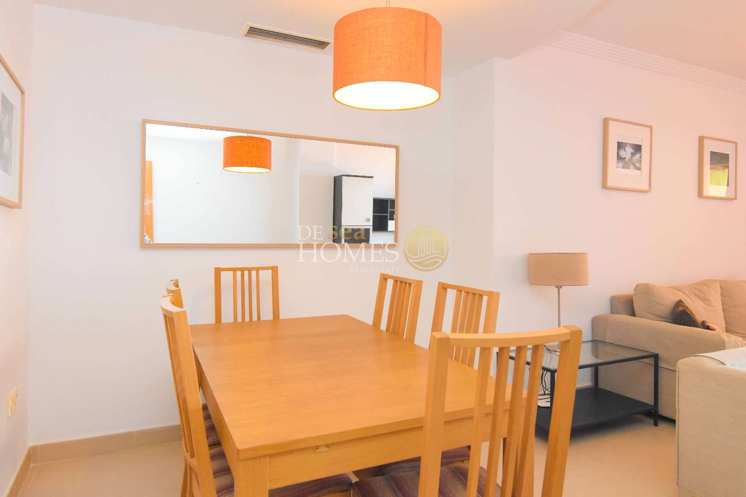 Apartamento único con increíbles vistas al mar en la lujosa urbanización punta del faro