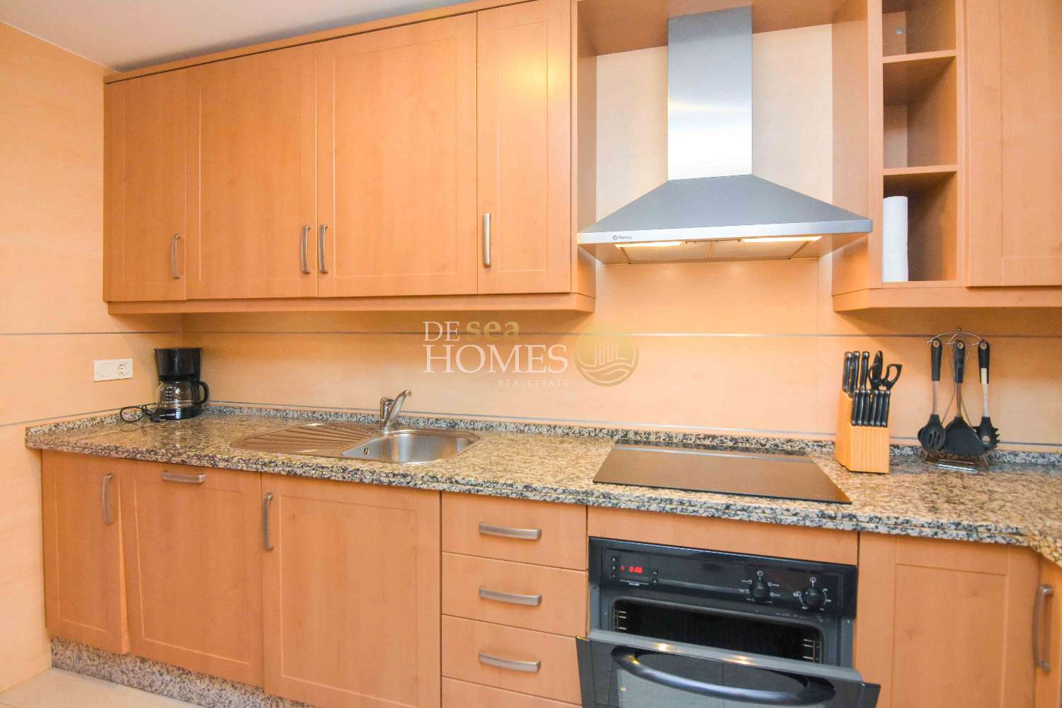 Apartamento único con increíbles vistas al mar en la lujosa urbanización punta del faro