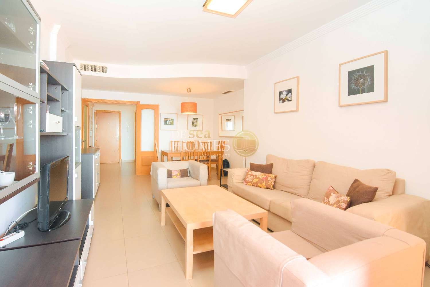 Apartamento único con increíbles vistas al mar en la lujosa urbanización punta del faro