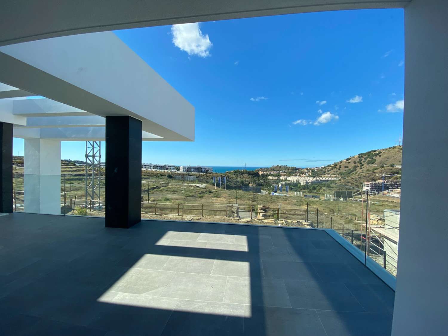 Villa myynnissä Colinas del Limonar (Málaga)