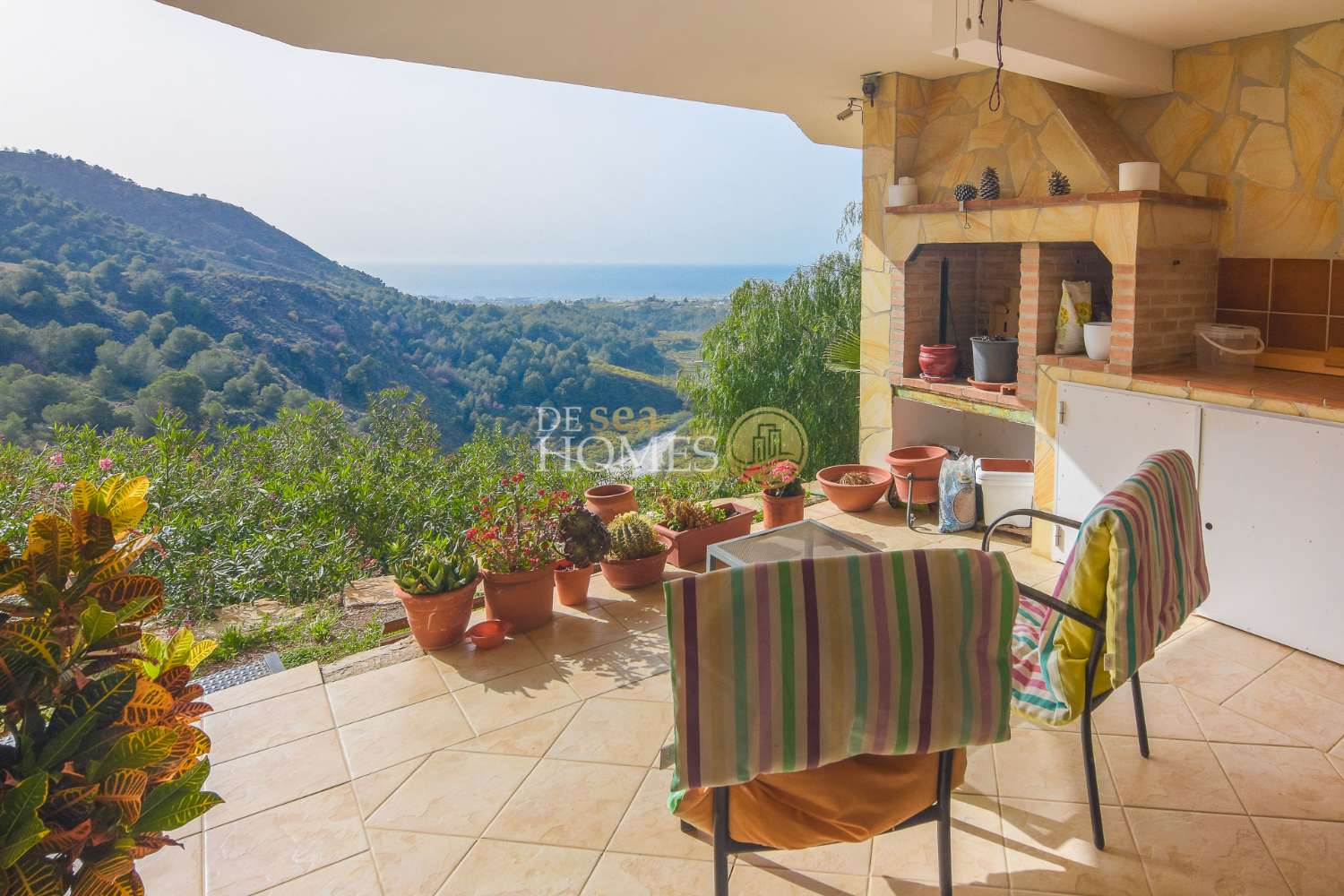 Villa with beautiful views in Frigiliana