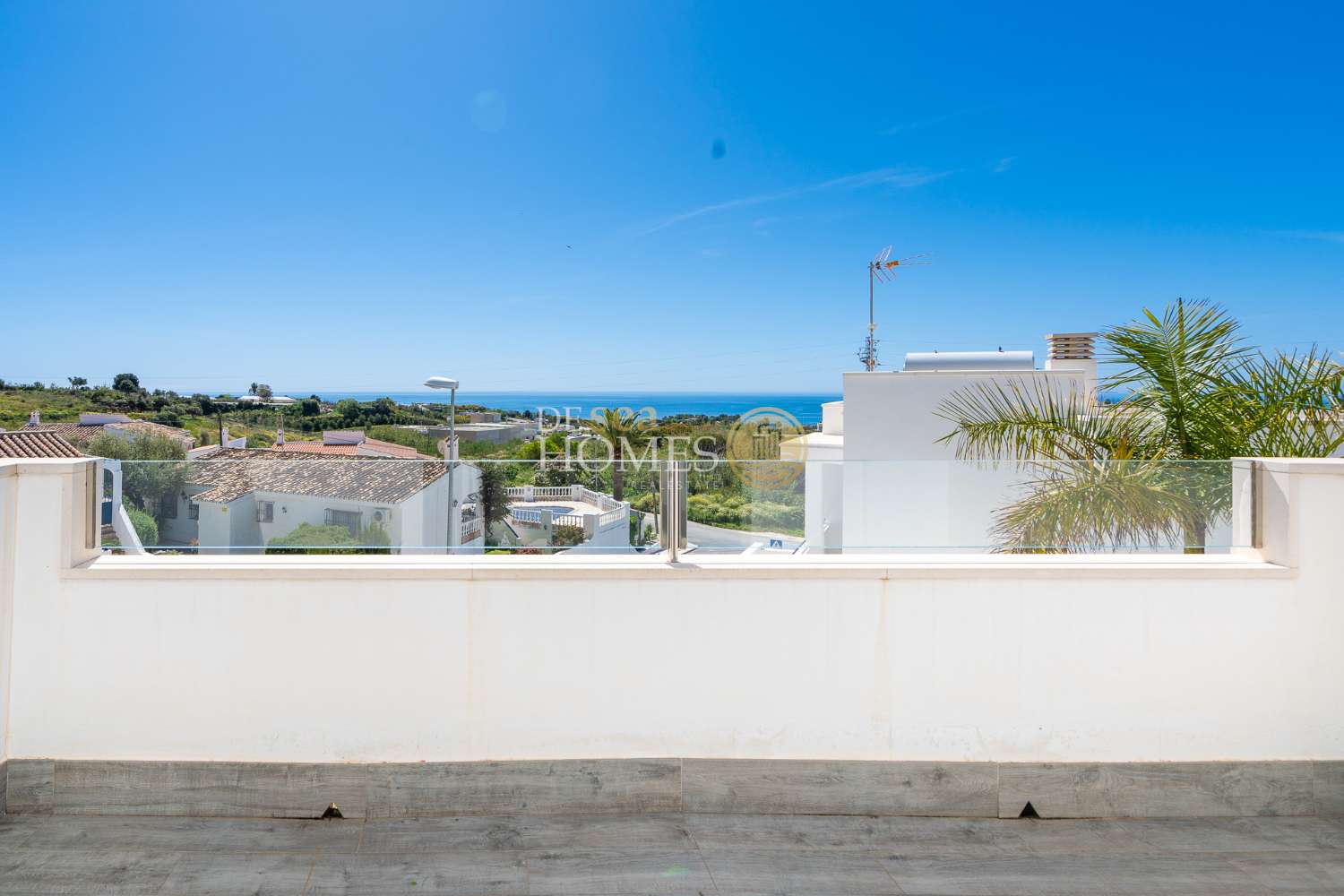 Villa Moderna con piscina en la mejor zona de Nerja