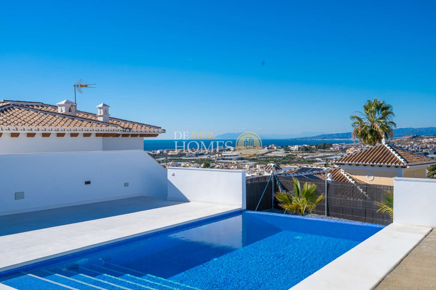 Отдельная вилла с невероятным видом на море