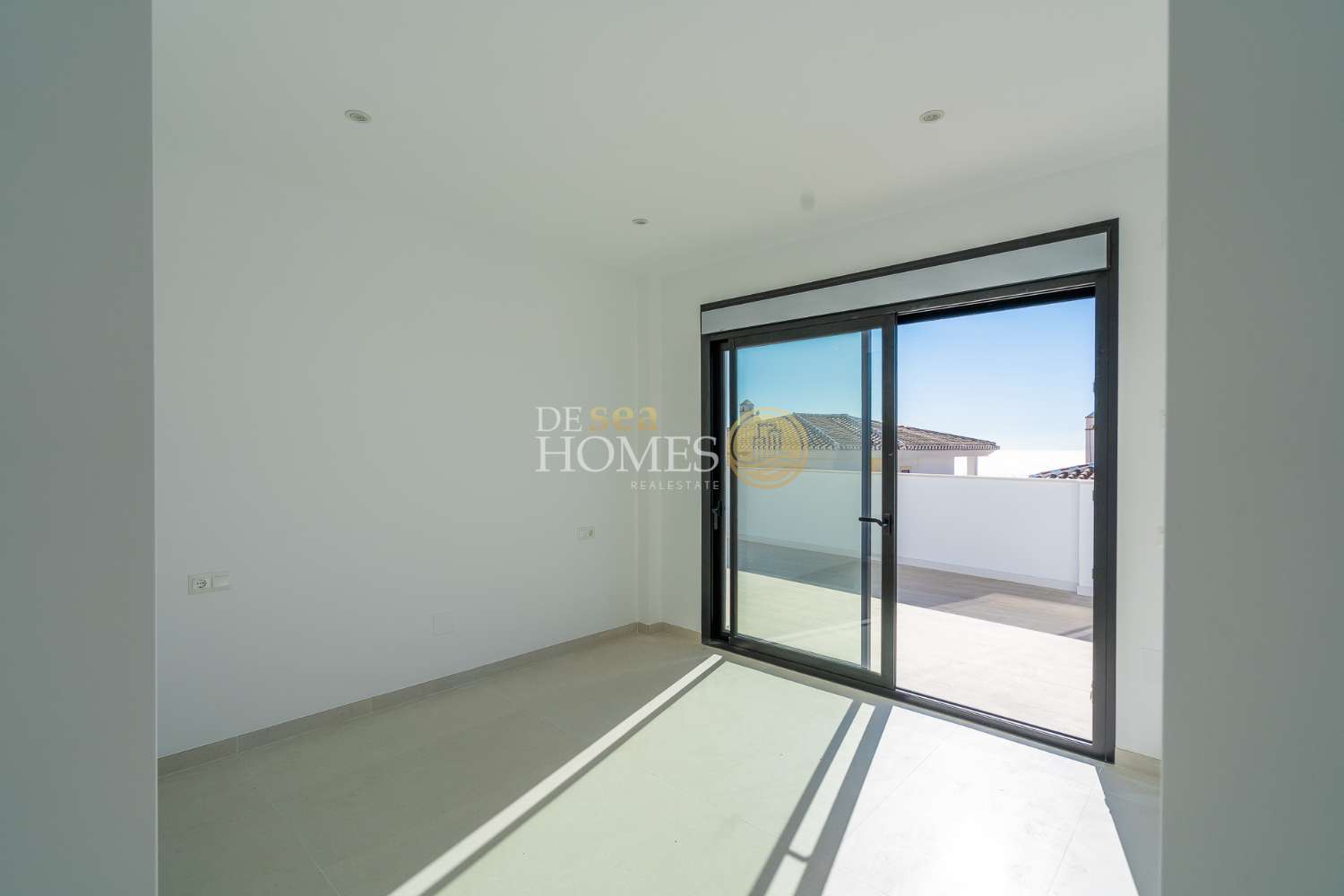 Отдельная вилла с невероятным видом на море