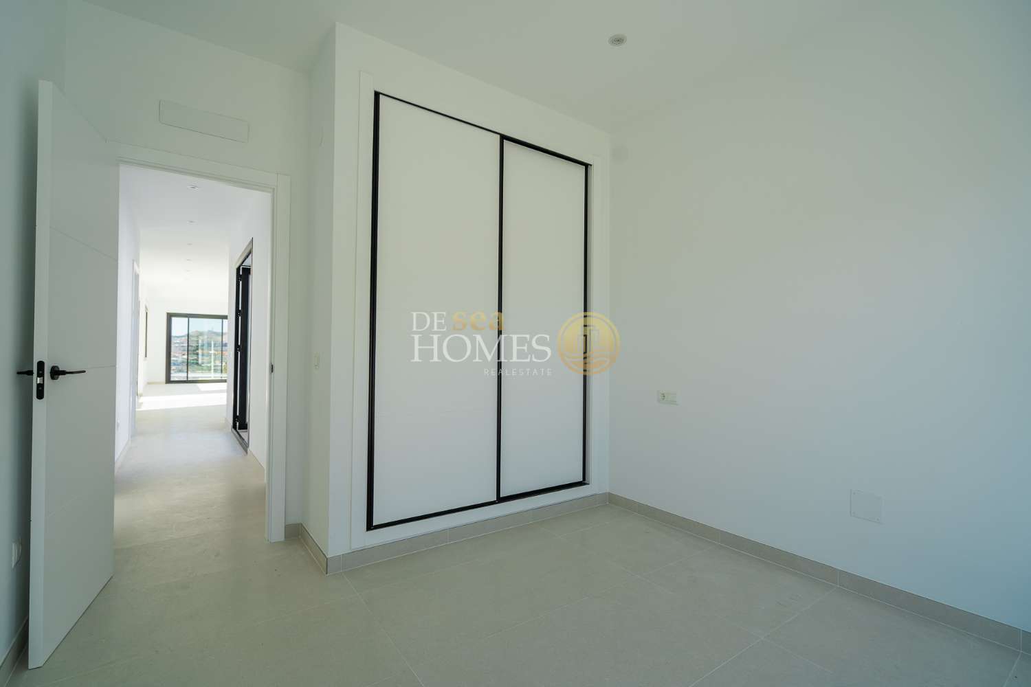 Отдельная вилла с невероятным видом на море