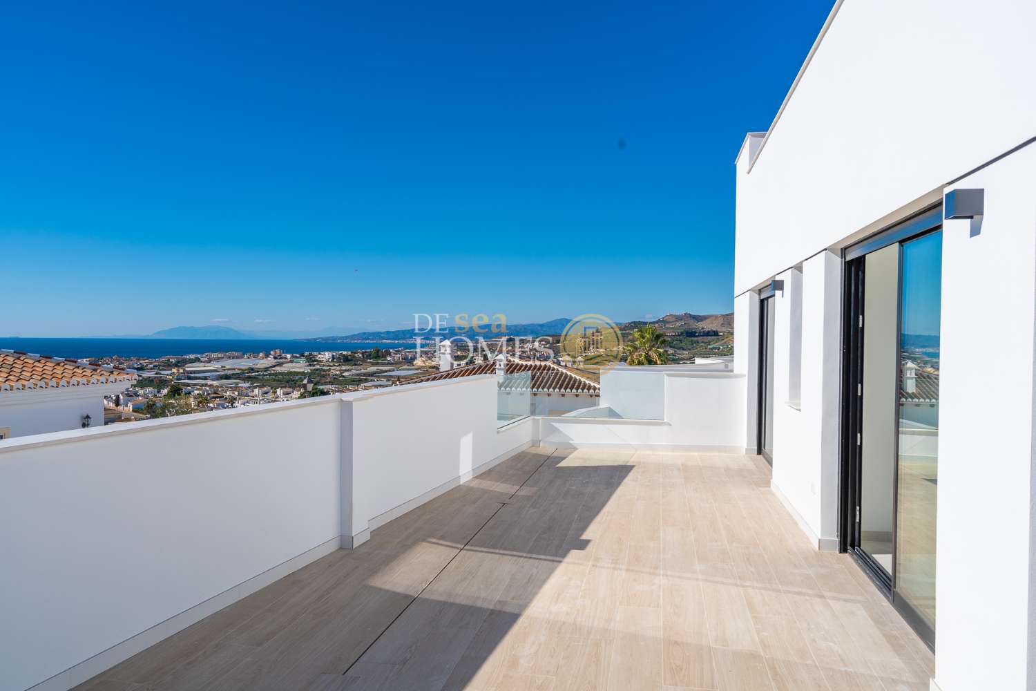 Отдельная вилла с невероятным видом на море