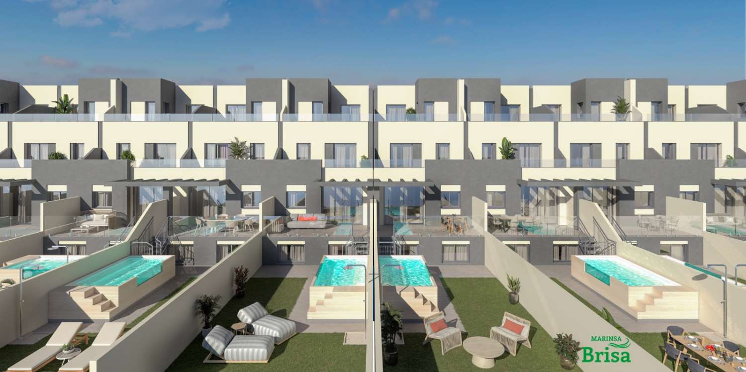 A pocos metros de la playa, piscina y garaje privados