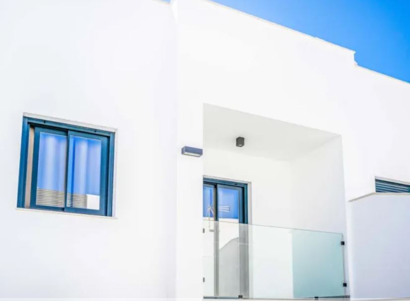 CASA MODERNA RECIEN CONSTURIDA EN NERJA