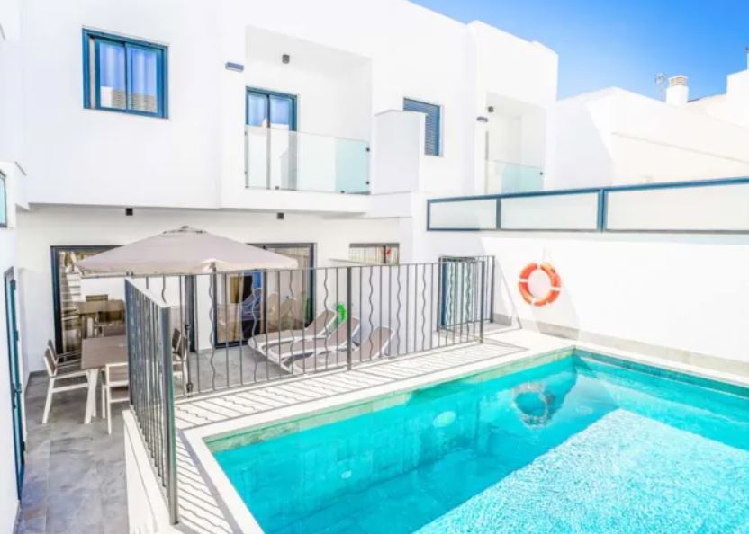 CASA MODERNA RECIEN CONSTURIDA EN NERJA