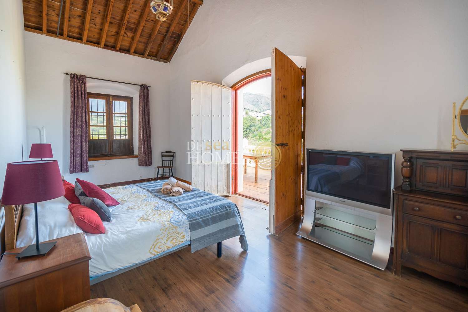 Gran complejo con piscina privada