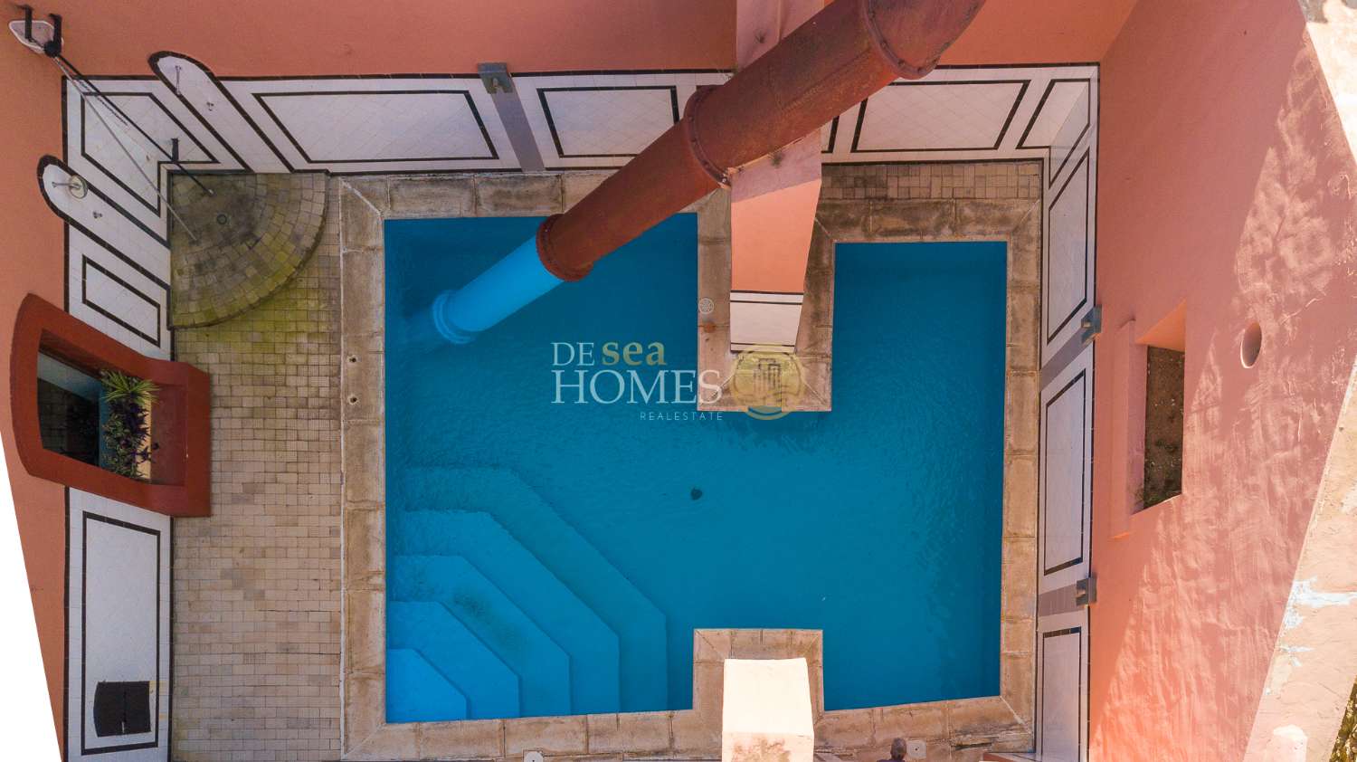 Gran complejo con piscina privada