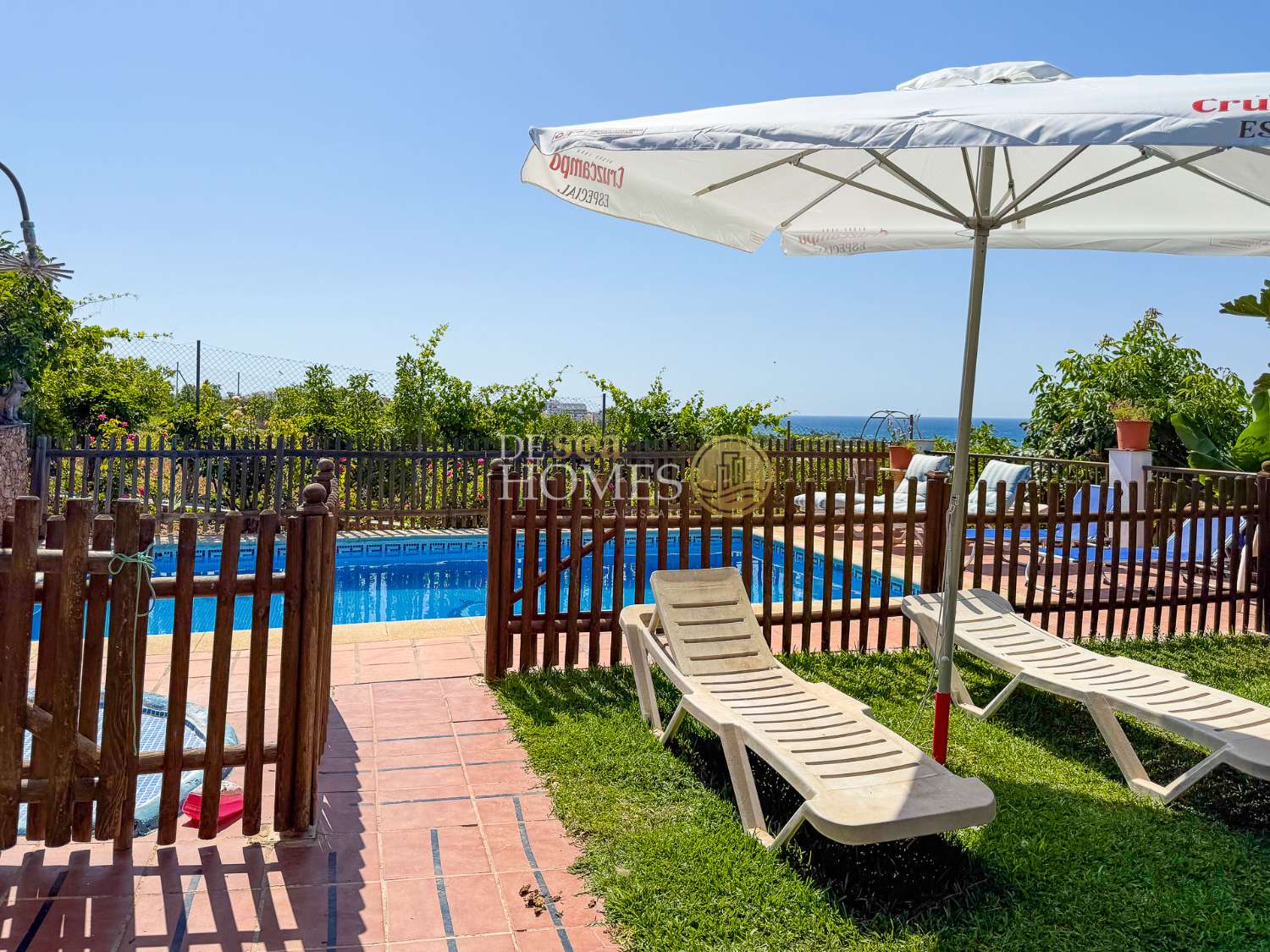 Landhaus mit Swimmingpool und Obstbäumen nur 1 km vom Zentrum von Nerja entfernt