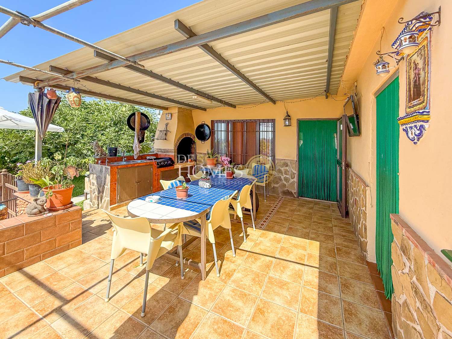 Landhaus mit Swimmingpool und Obstbäumen nur 1 km vom Zentrum von Nerja entfernt