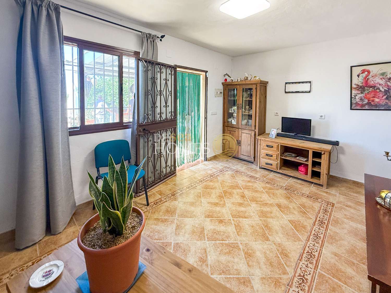 Landhaus mit Swimmingpool und Obstbäumen nur 1 km vom Zentrum von Nerja entfernt