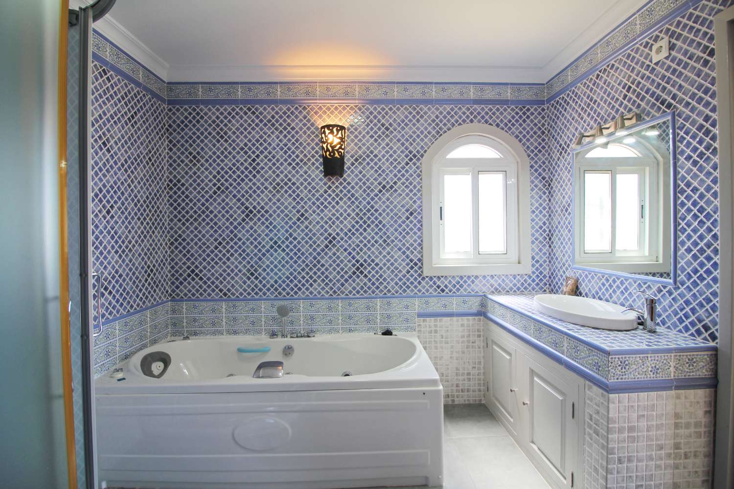 Villa for sale in Capistrano (Nerja)