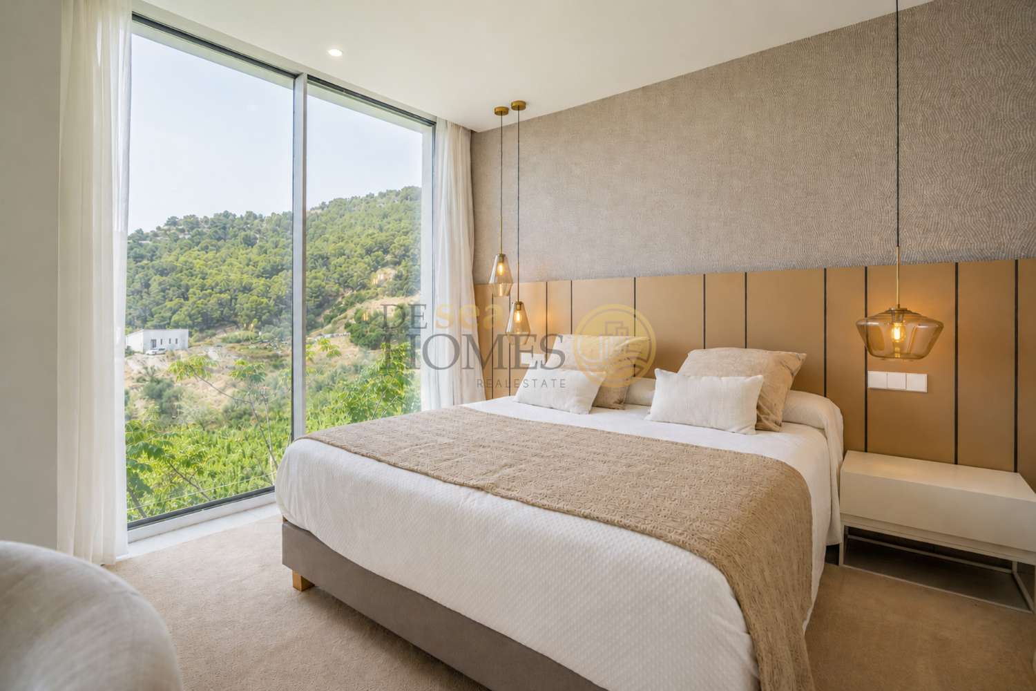 Luxe villa te koop in La Herradura