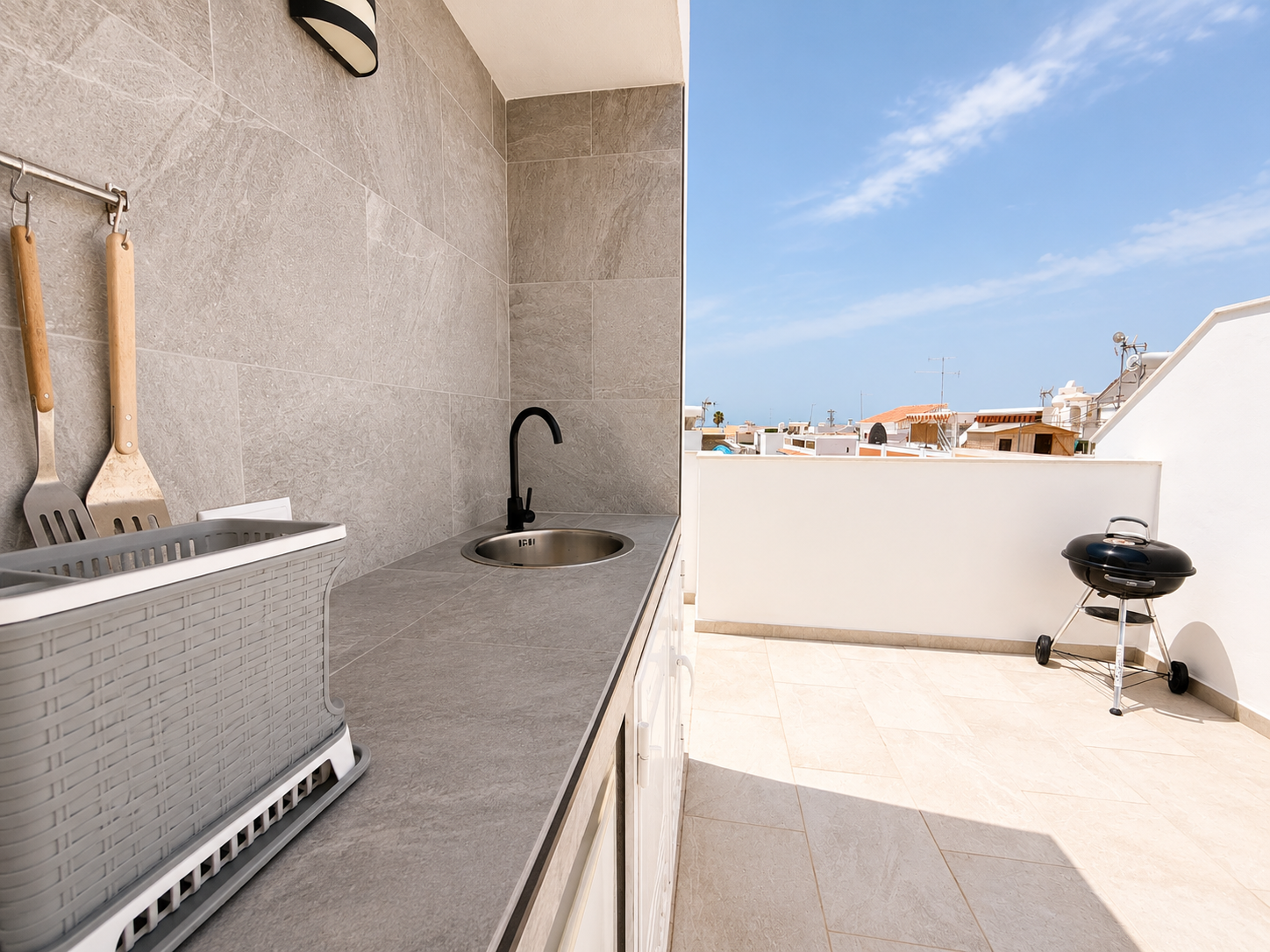 Hus med pool i centrum af Nerja