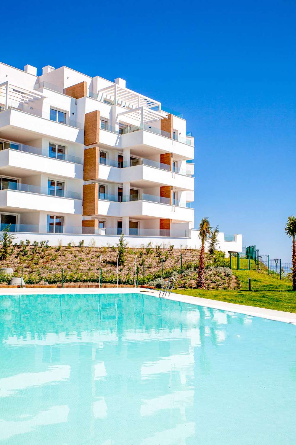 Wohnung zum Verkauf an torrox Küste mit herrlichem Meerblick, Garage und Gemeinschaftspool