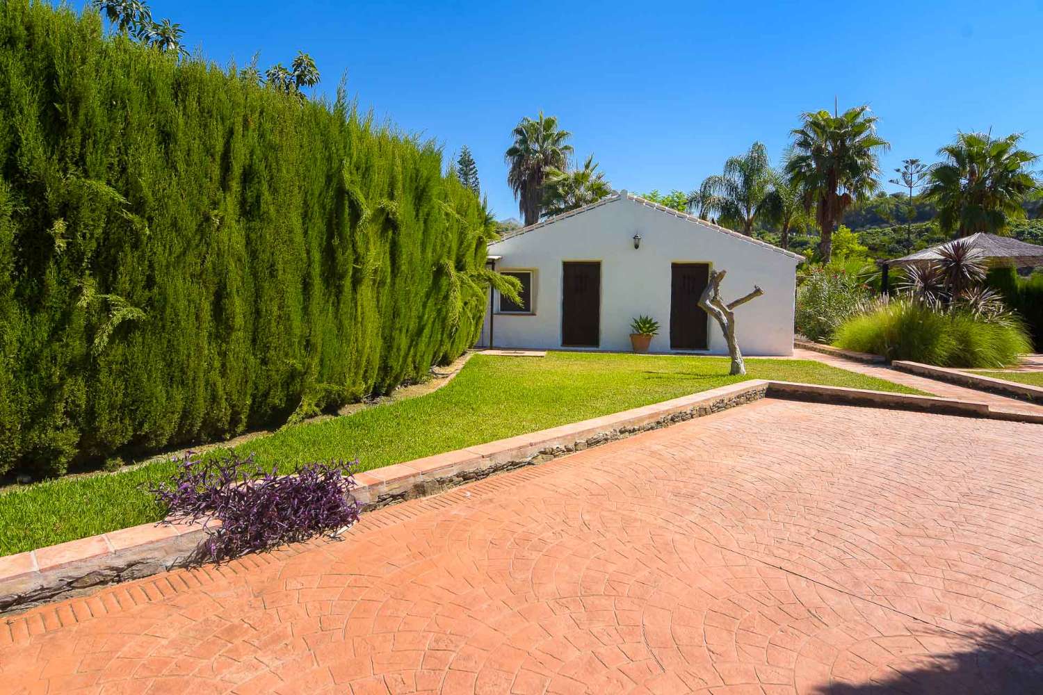 Villa for sale in Frigiliana