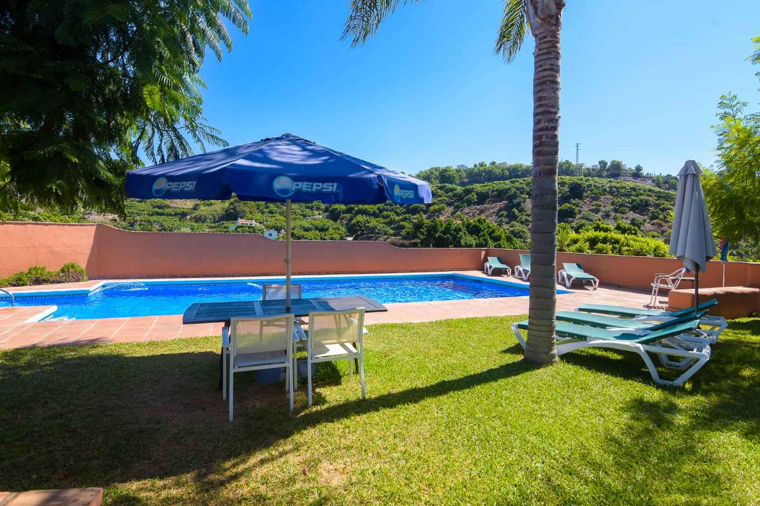 Villa for sale in Frigiliana